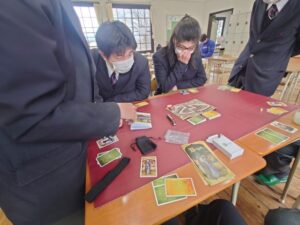 街から脱出を企てて…