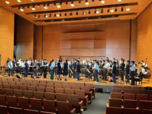 吹奏楽部　昭和学院高校との合同練習