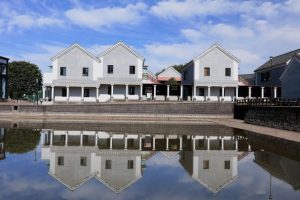 7/8㈪は創立記念日の代休です。