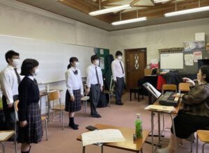 埼玉県合唱祭に向けて練習に励んでいます