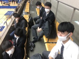 卓球部　西部地区大会　初日