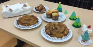 季節のリンゴでタルトタタン